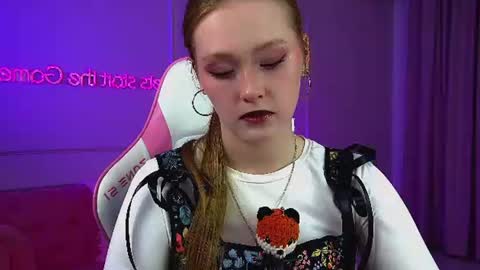 AgataFoxley online show from June 20, 6:36 pm