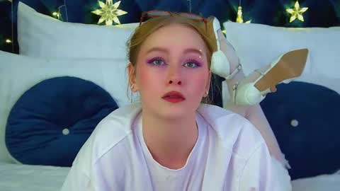 AgataFoxley online show from December 20, 6:31 am