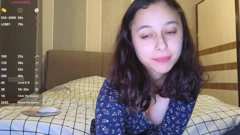 Snapshot of agatha_lynn chatting on January 29, 3:37 pm hi Im Agatha nice to meet you online show from January 29, 3:37 pm