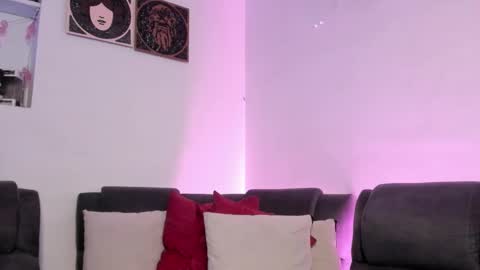 Camila     2 online show from March 1, 2:16 am