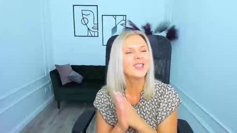 Agatha online show from November 9, 7:49 pm