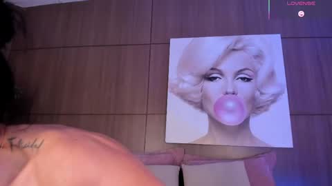    online show from March 23, 11:21 pm