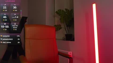 Agelina Lilly Laura online show from December 14, 8:04 pm