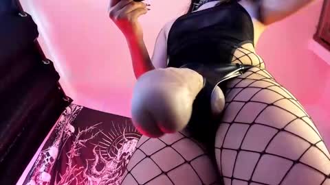 agnes_jones online show from December 2, 10:08 pm