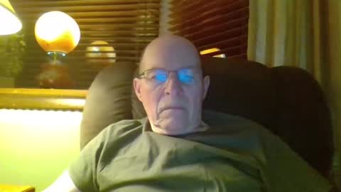 aguynrkfrd online show from February 9, 10:20 am