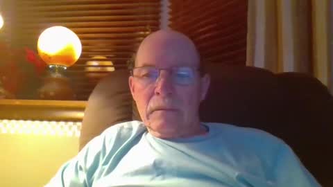 aguynrkfrd online show from December 17, 10:12 am