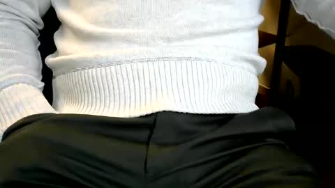 Snapshot of ahdjrucnsjwncnd chatting on February 19, 7:48 pm Nick online show from February 19, 7:48 pm