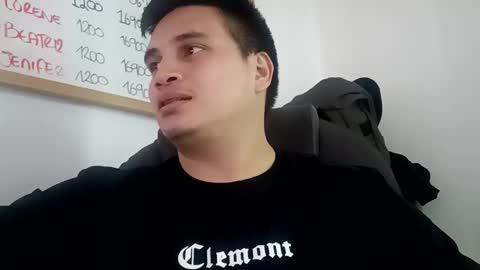 Snapshot of ahntony__69 chatting on October 27, 7:52 am ahntony  69 online show from October 27, 7:52 am