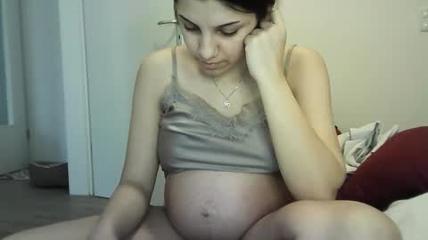 Selena online show from December 19, 11:49 am