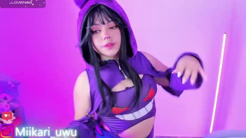 Ahri help me get to 100  online show from March 30, 4:56 am