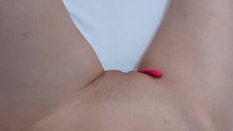 Taylor online show from February 7, 1:25 pm