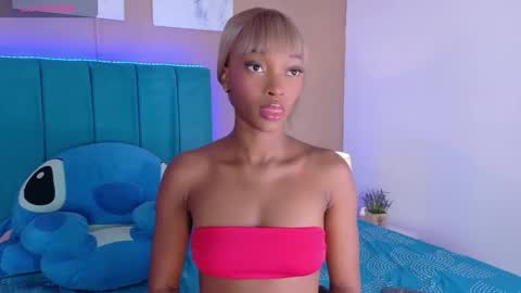 Ahvi Ebony online show from November 15, 12:07 pm