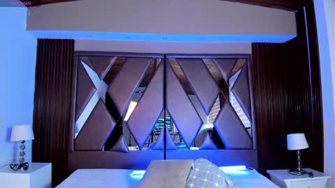 aidajoness online show from April 13, 11:47 am