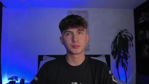 A H  online show from January 28, 1:50 am