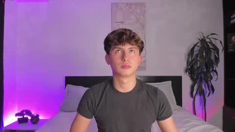 A H  online show from January 16, 2:19 am