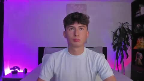 A H  online show from February 6, 1:38 am