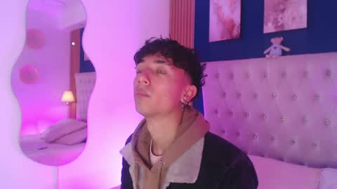 Aiden online show from April 8, 12:52 pm