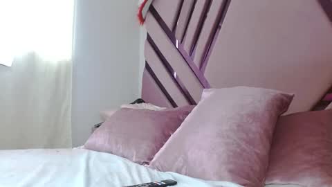 aiilynsmiith online show from October 23, 12:50 pm