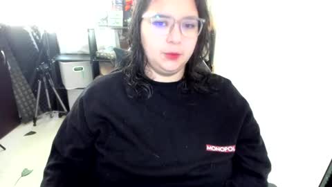 Catalina online show from November 30, 12:45 pm