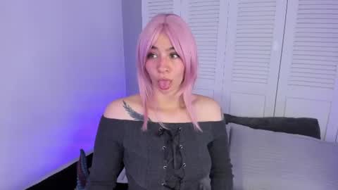 aikoo__1 online show from July 28, 2:13 pm