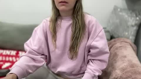 Aile online show from February 7, 8:01 am