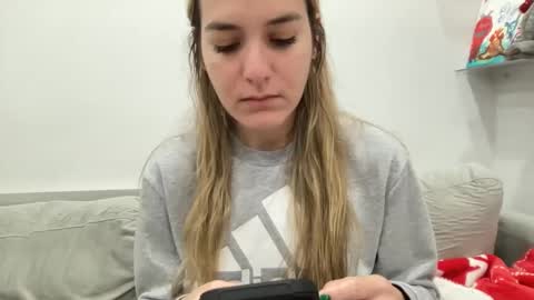 Aile online show from January 26, 1:52 am