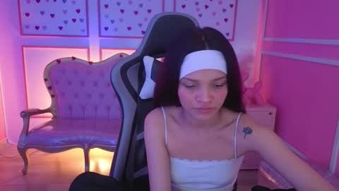 Snapshot of ailen_t_ chatting on September 17, 2:48 am ailen online show from September 17, 2:48 am
