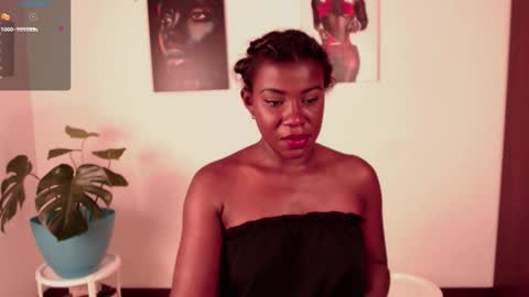 Snapshot of ailyn_ chatting on December 2, 6:13 am ailyn_ online show from December 2, 6:13 am