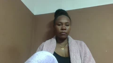 aimee982179 online show from July 24, 3:36 am