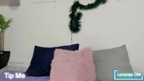 Ainoa  online show from December 2, 12:36 pm