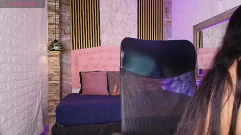 aisha__cambell online show from June 1, 10:38 am