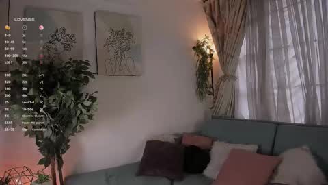 Aisha online show from March 16, 1:37 pm