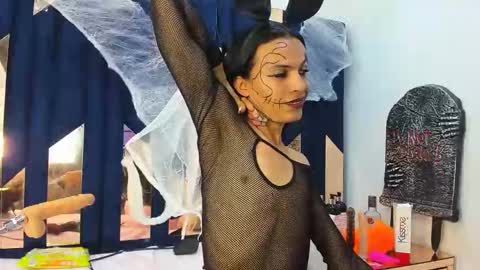 aisha_hotts777 online show from October 29, 3:41 am