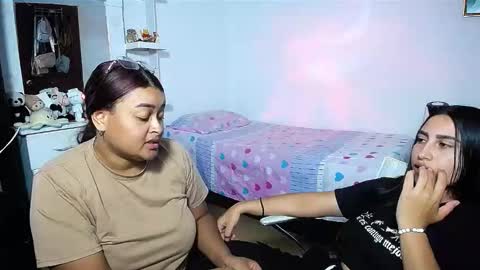 aisha_stacey0410 online show from February 20, 4:20 pm