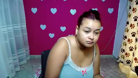 aisha_stacey0410 online show from April 17, 3:36 pm