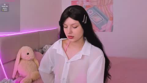 Aisha online show from November 11, 9:33 am