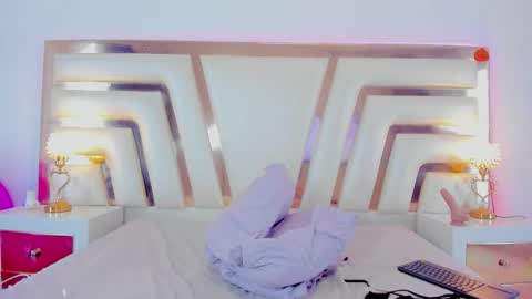 Aisha Rodgers online show from November 13, 8:44 pm