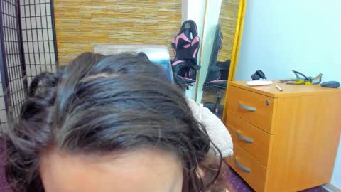 Aisha online show from February 20, 5:29 am