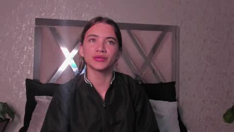 little aitana  online show from February 11, 1:51 pm