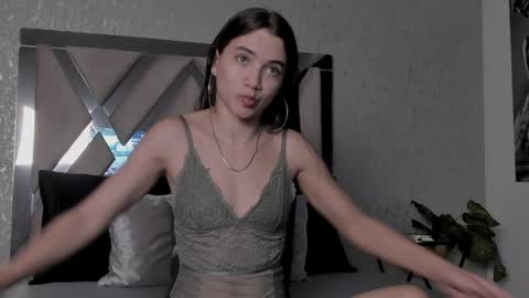 little aitana  online show from January 29, 12:45 pm