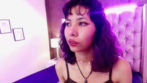 Snapshot of akane_uwu chatting on February 17, 12:38 pm A K A N E  U W U online show from February 17, 12:38 pm
