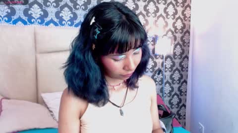 Snapshot of akane_uwu chatting on January 13, 12:24 pm A K A N E  U W U online show from January 13, 12:24 pm