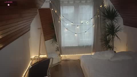 Akaneiro online show from January 21, 1:21 pm