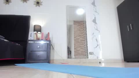 Akemi online show from March 12, 9:55 am