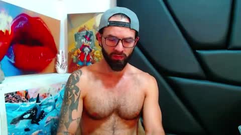 akiles online show from July 20, 11:39 pm