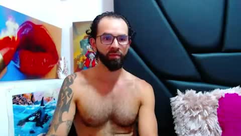 akiles online show from July 1, 11:46 pm