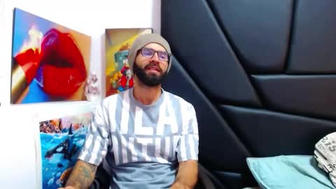 akiles online show from March 18, 11:32 pm