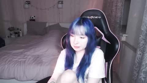 akirahartyx online show from February 15, 3:33 pm