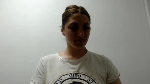 akyragrace online show from June 8, 9:59 pm