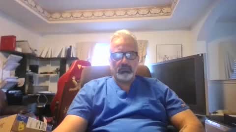 aladdin31673 online show from February 12, 11:41 pm